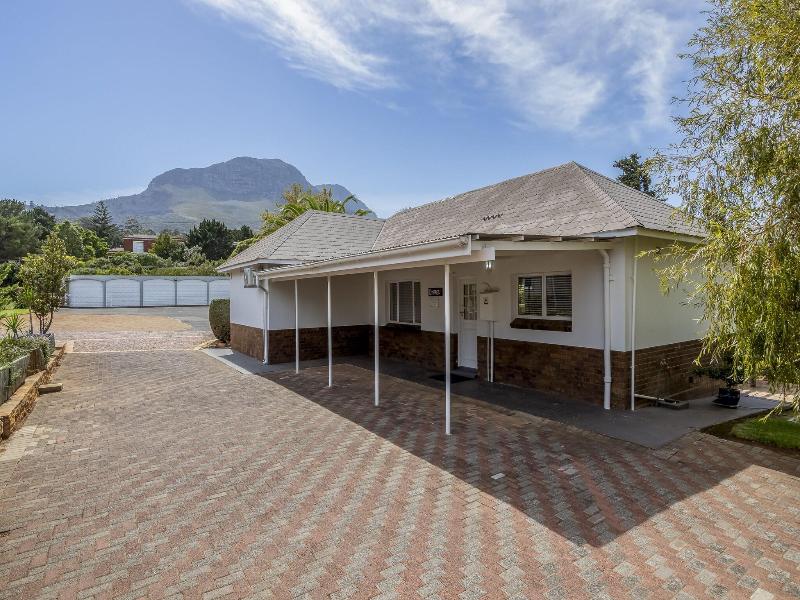 La Felicita Boutique Villas And Apartments image