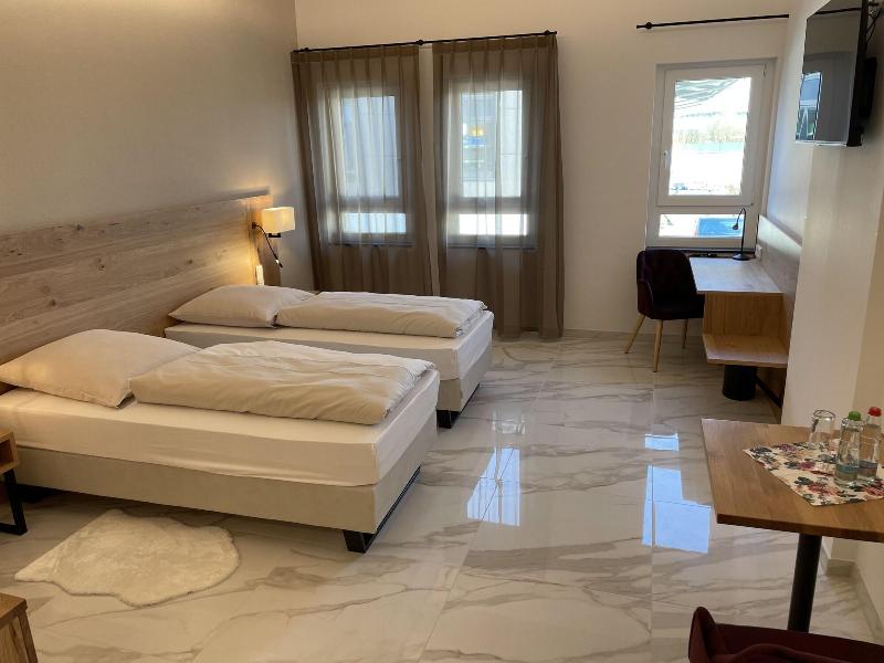 Hotel Poellners image
