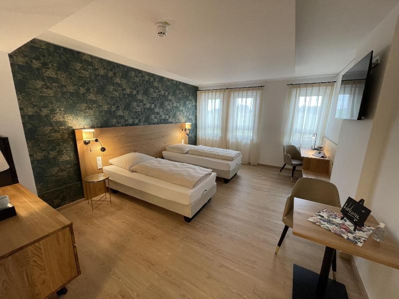 Hotel Poellners image