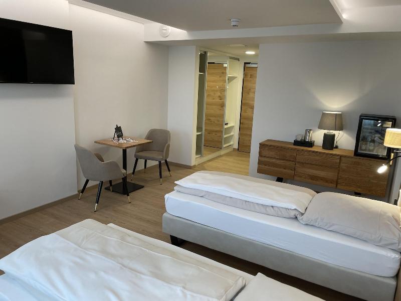 Hotel Poellners image