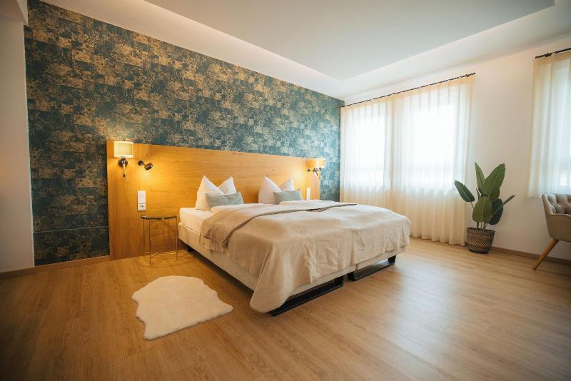 Hotel Poellners image