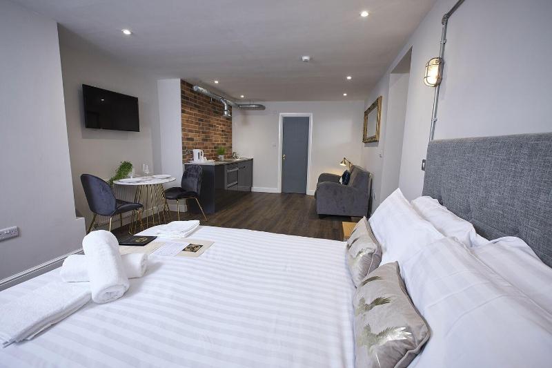Three Cranes Boutique Hotel image