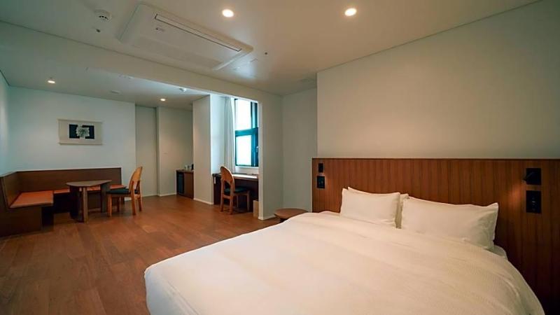 Hotel Vison image
