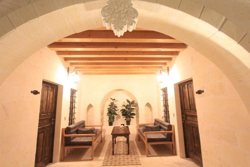 Nahrin Hotel Art image