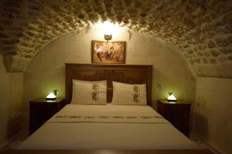 Nahrin Hotel Art image