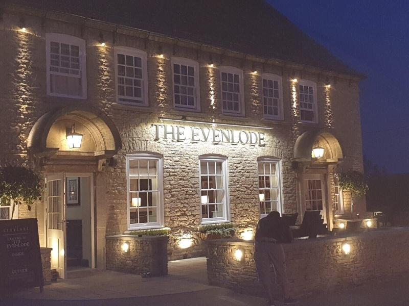 The Evenlode Hotel image