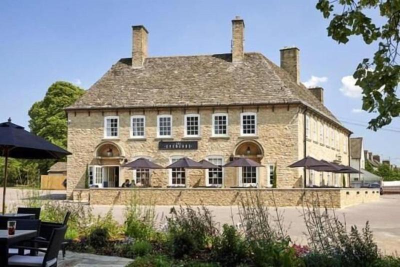 The Evenlode Hotel image