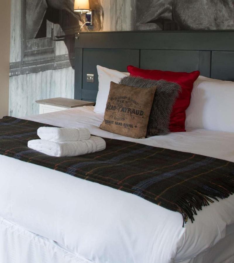 The Evenlode Hotel image