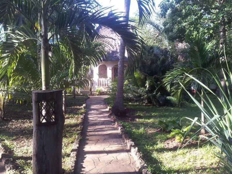 Dream Of Africa Cottages Kanamai image