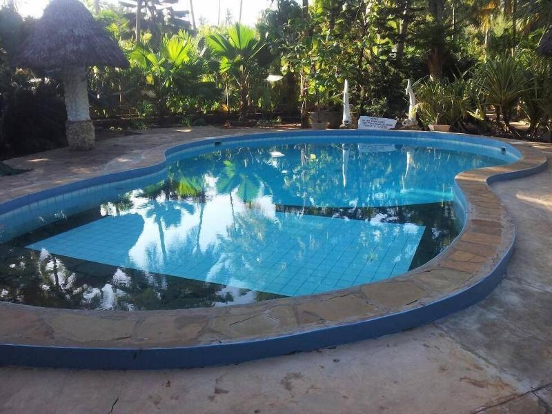 Dream Of Africa Cottages Kanamai image