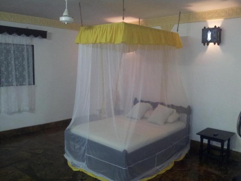 Dream Of Africa Cottages Kanamai image