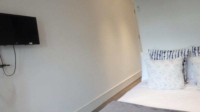 Grand Airport Ensuites image