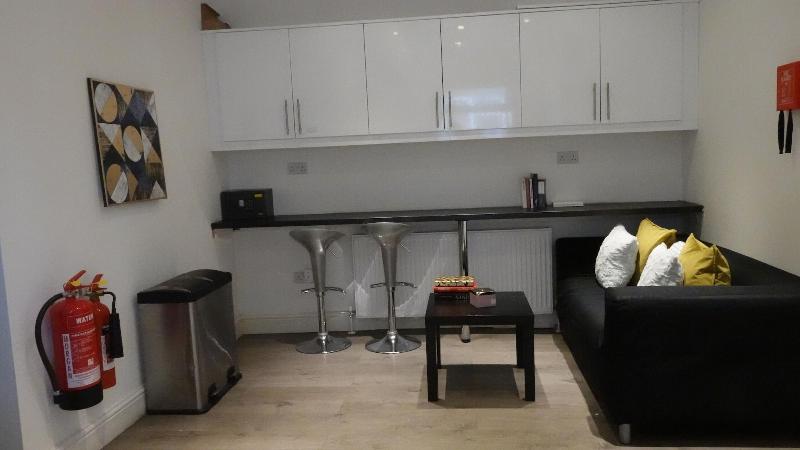 Grand Airport Ensuites image