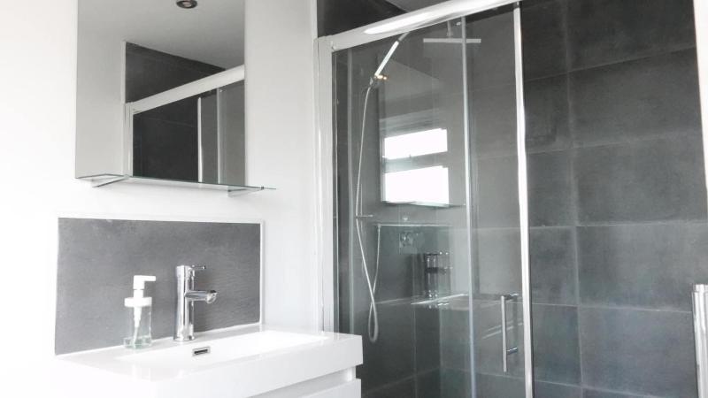 Grand Airport Ensuites image