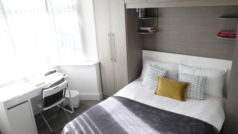 Grand Airport Ensuites image