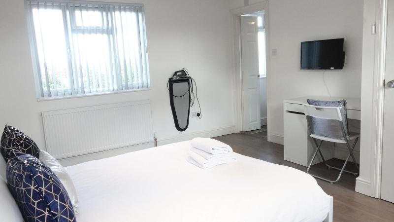 Grand Airport Ensuites image
