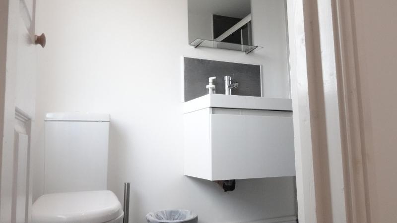 Grand Airport Ensuites image
