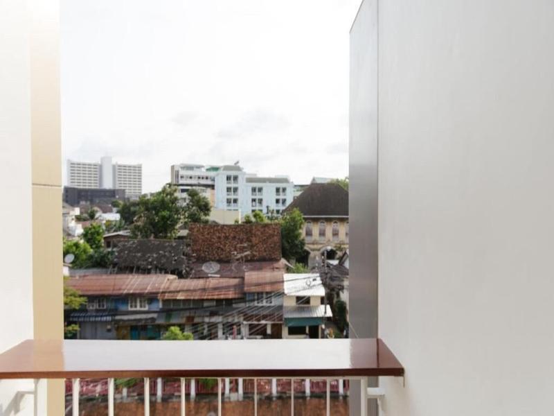 Nappiness Hotel image