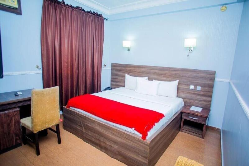 Arriva Suites image