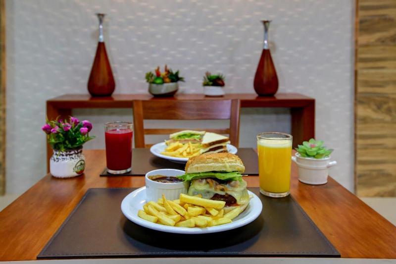 Novares Hotel