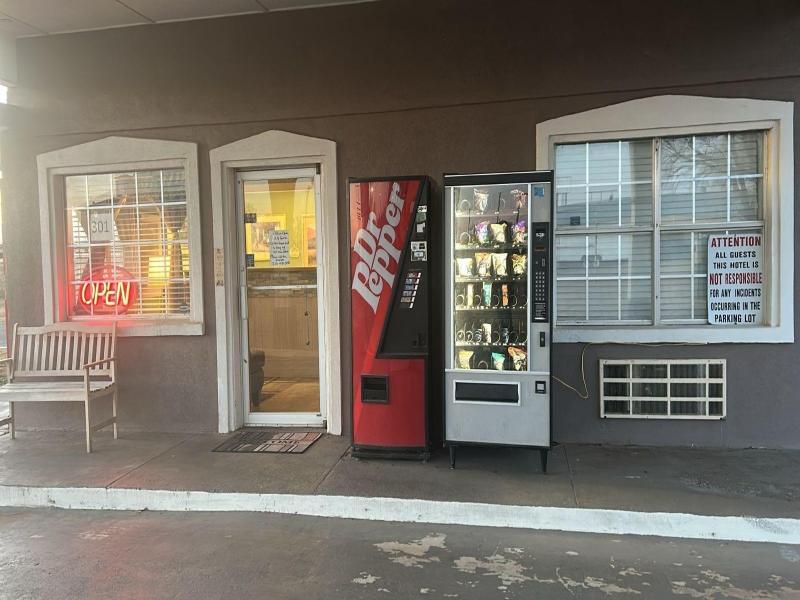 Hiway Inn Express Of Elk City