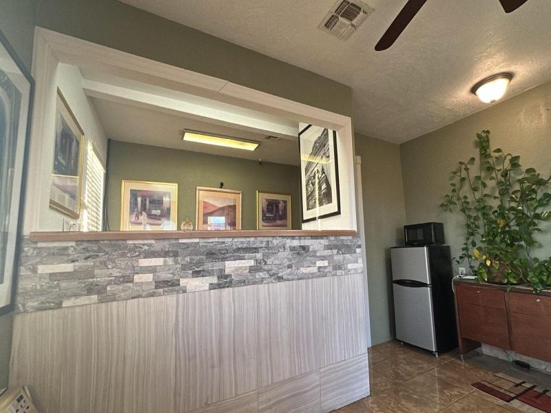 Hiway Inn Express Of Elk City