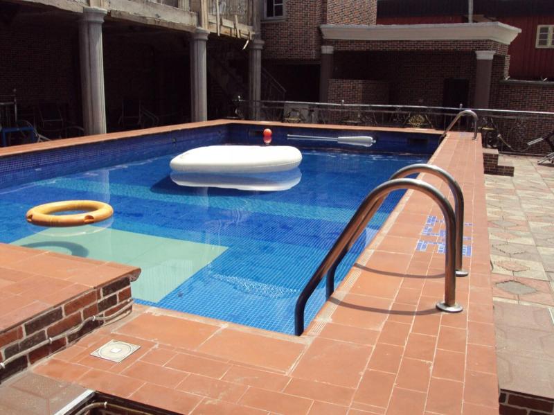 Elite Poolbar Lodge image