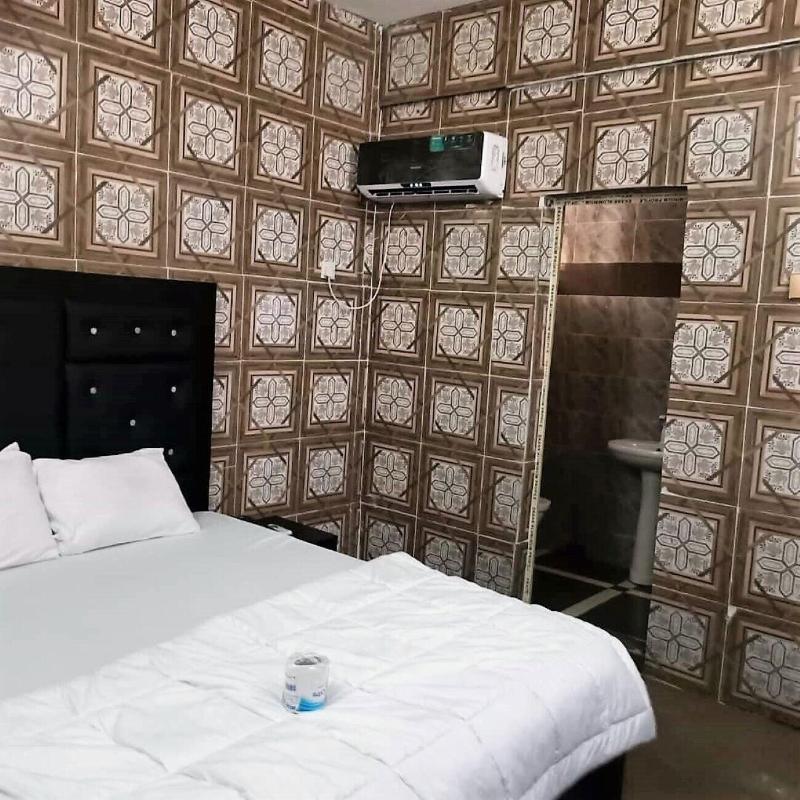 Elite Poolbar Lodge image