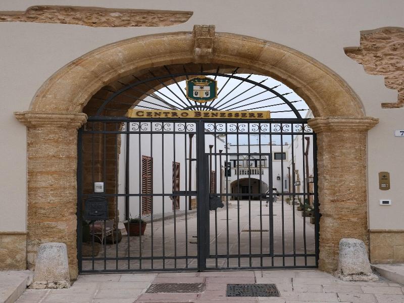 Plazacarrisi Hotel Spa image