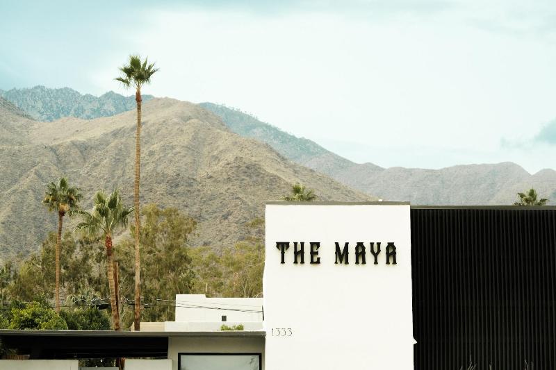 Tiki Hotel image