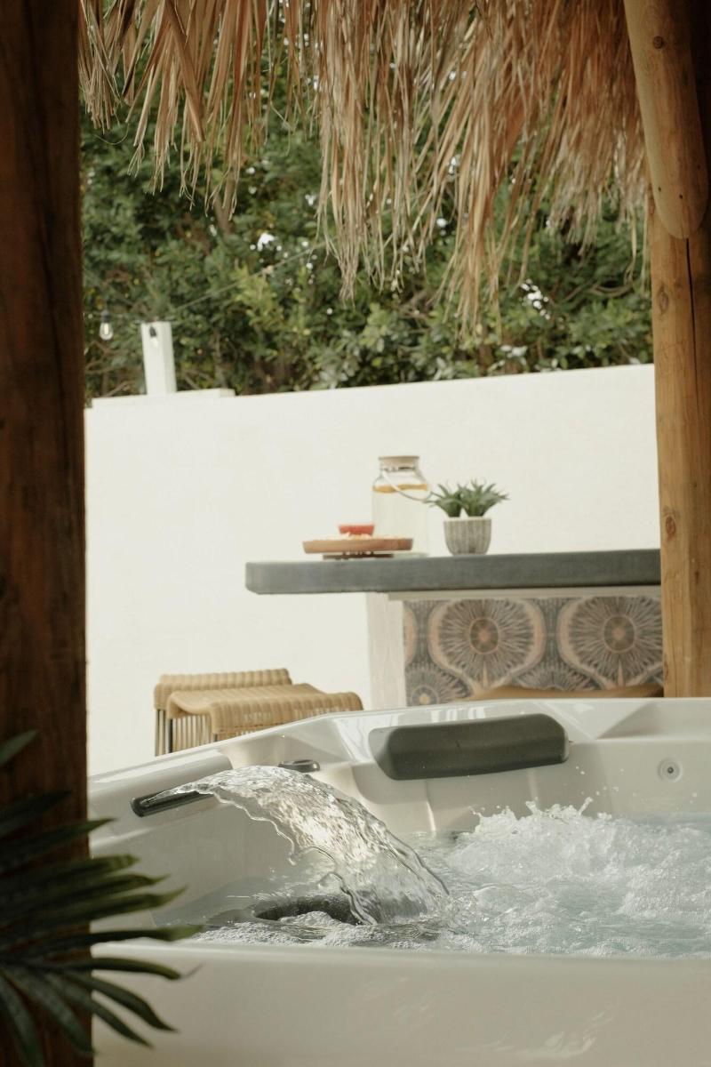 Tiki Hotel image