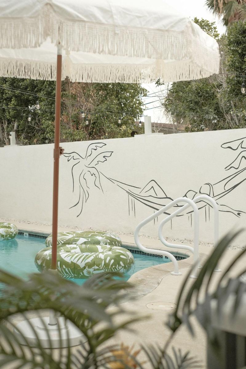 Tiki Hotel image