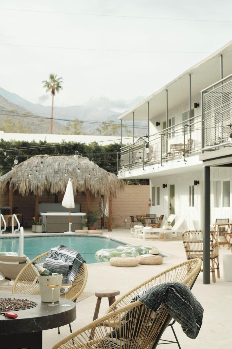 Tiki Hotel image