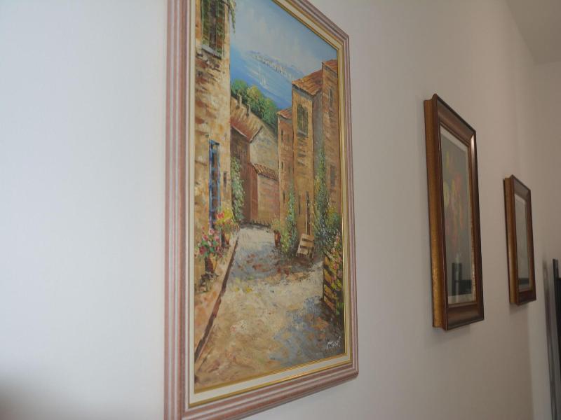Art B B image