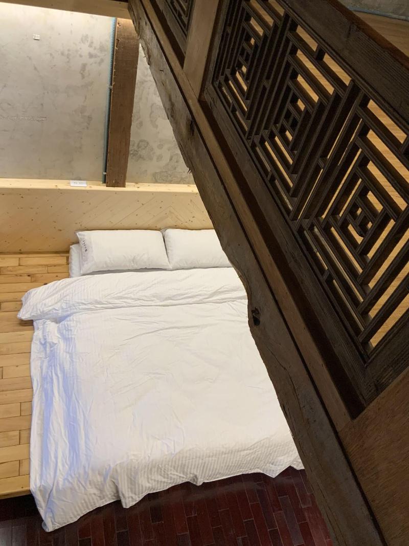 Gu Yi B B image
