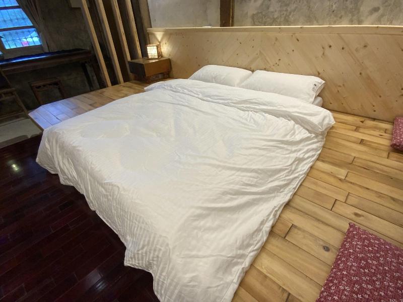 Gu Yi B B image
