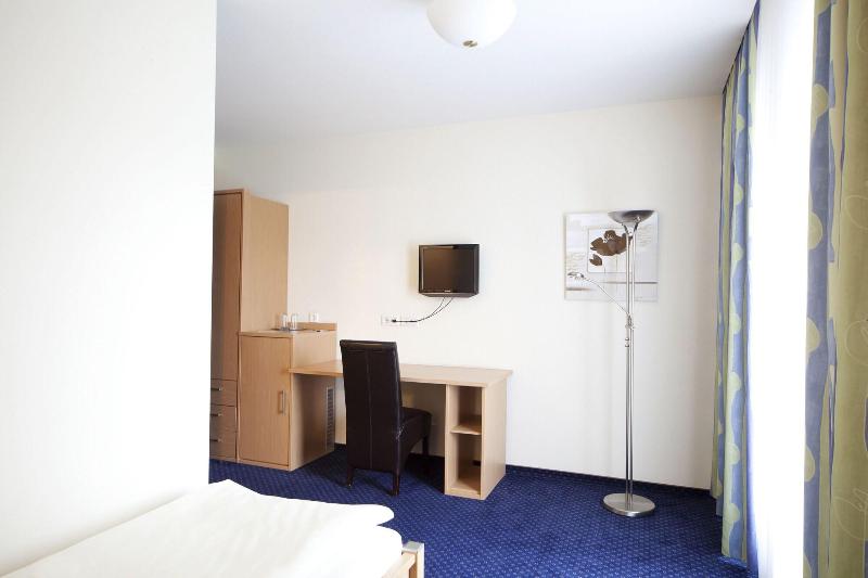 City Hotel Friesoythe image