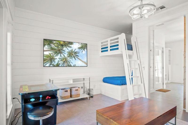The Hideaway 249 Hi — photo 12