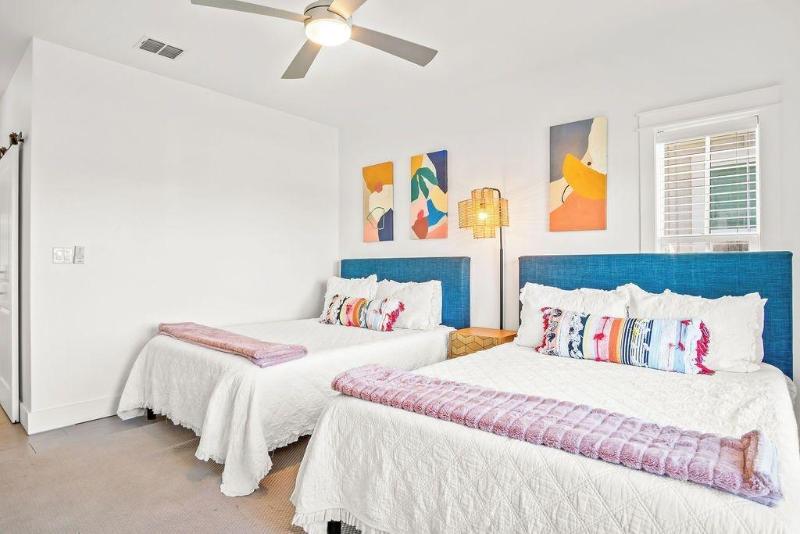 The Hideaway 249 Hi — photo 19