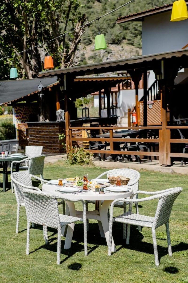 Bybassios Hotel image