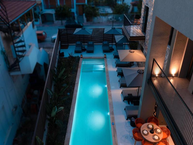 Capital Luxury Suites image