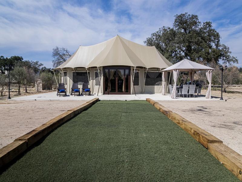 El Toril Glamping Experience image