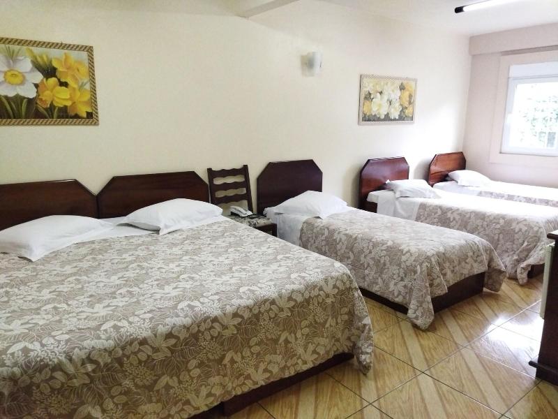 Hotel Pequenino image