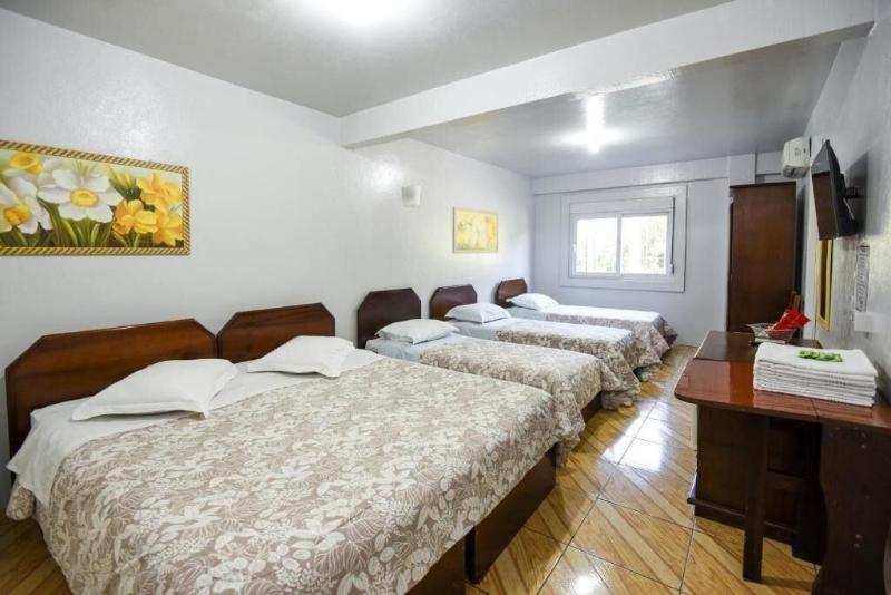 Hotel Pequenino image