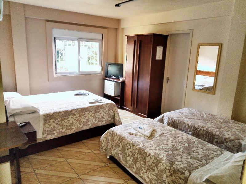 Hotel Pequenino image