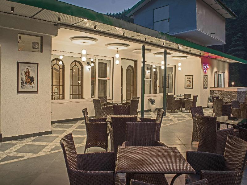 Quality Inn Bhagsu Heritage — restaurant