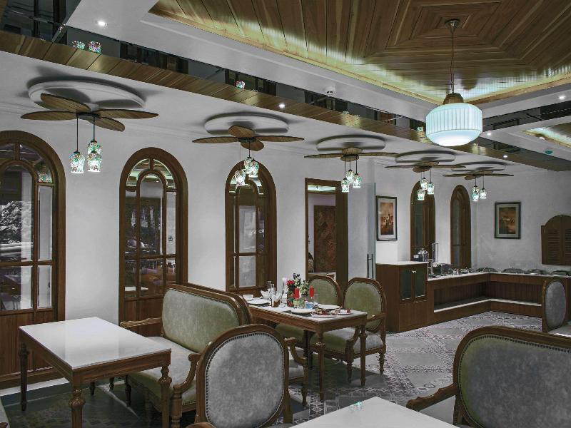 Quality Inn Bhagsu Heritage — restaurant