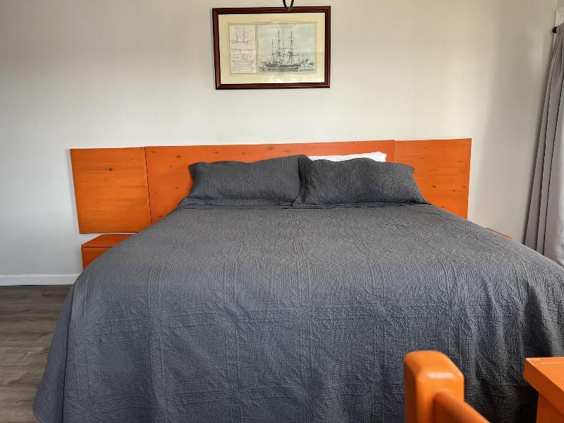 Ships Inn Hotel image