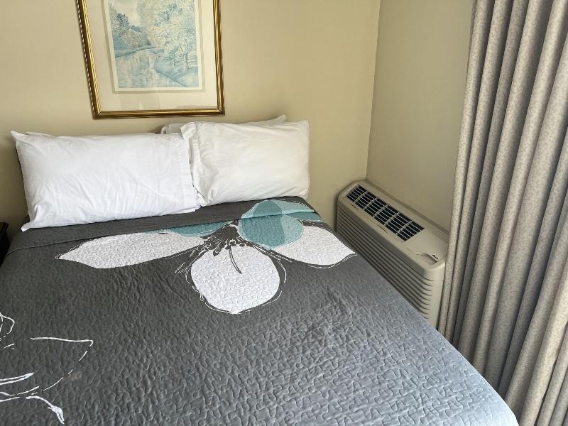 Ships Inn Hotel image