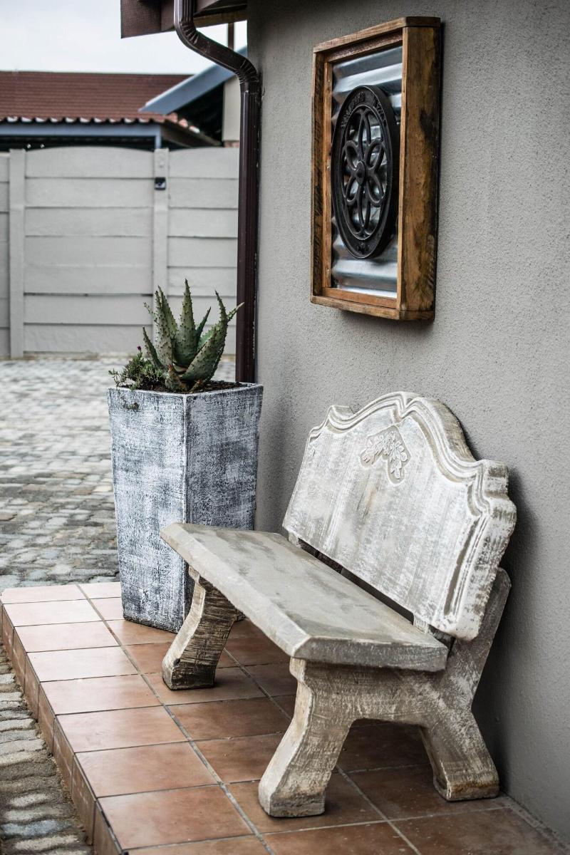 Up21 Guesthouse image